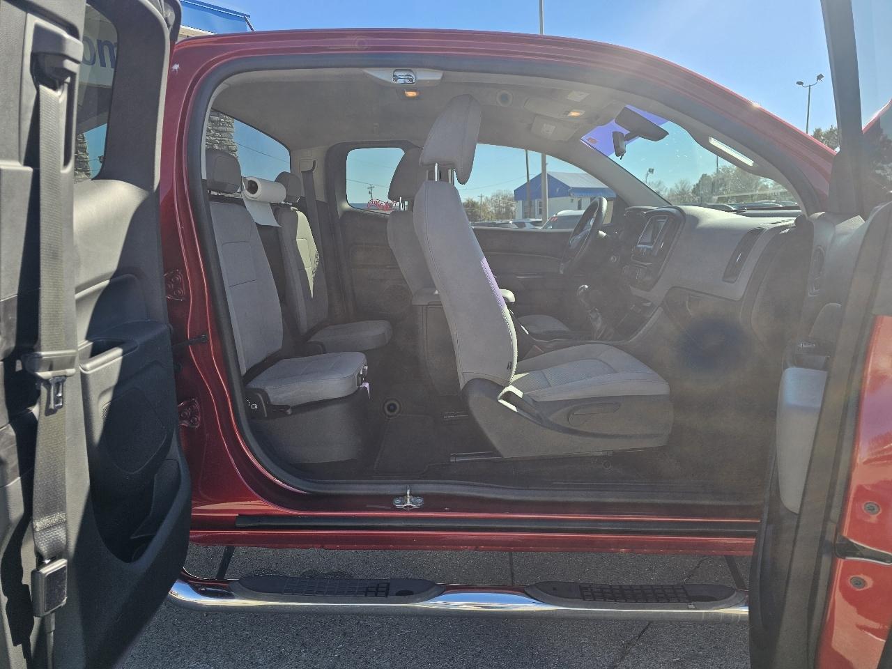 Chevrolet Colorado 2WD Ext Cab 128.3" WT 2016