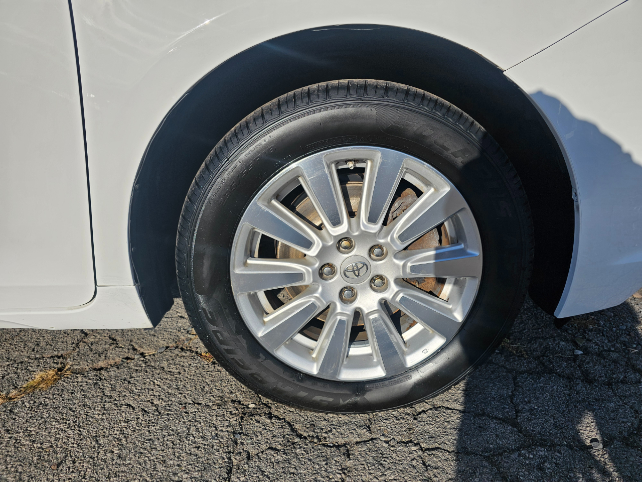 Toyota Sienna LE 7-Passenger AWD 2017 Toyota Sienna LE 7-Passenger AWD 2017