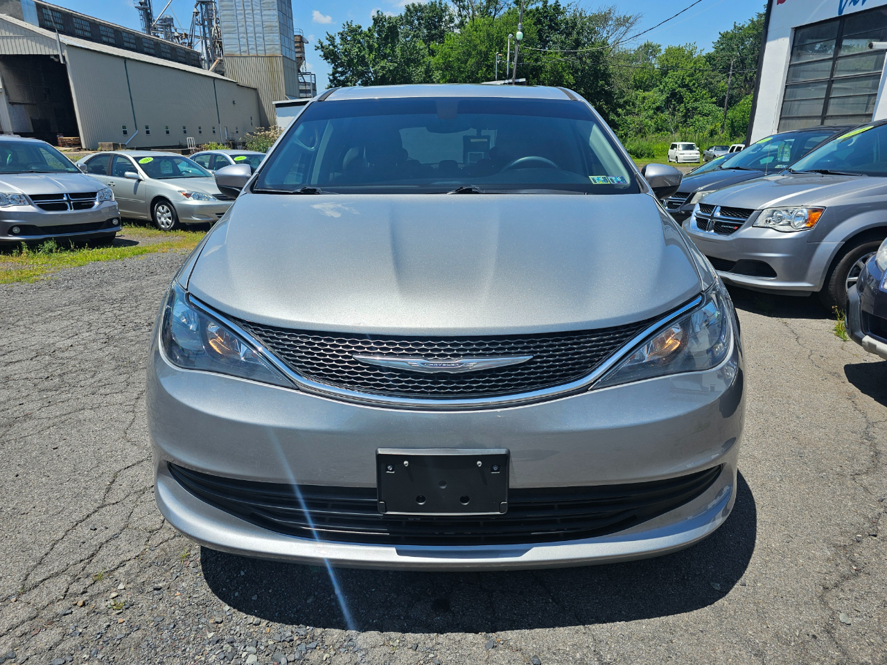 Chrysler Pacifica LX 2017 Chrysler Pacifica LX 2017