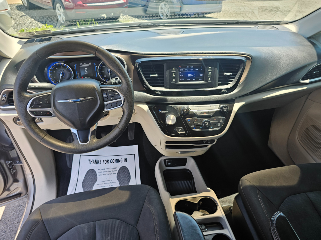 Chrysler Pacifica LX 2017 Chrysler Pacifica LX 2017
