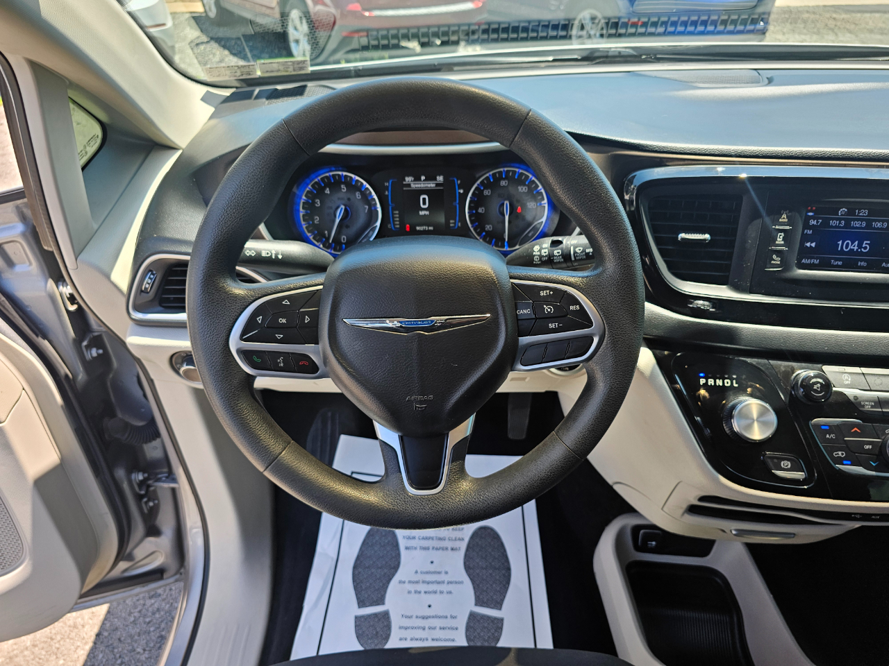 Chrysler Pacifica LX 2017 Chrysler Pacifica LX 2017