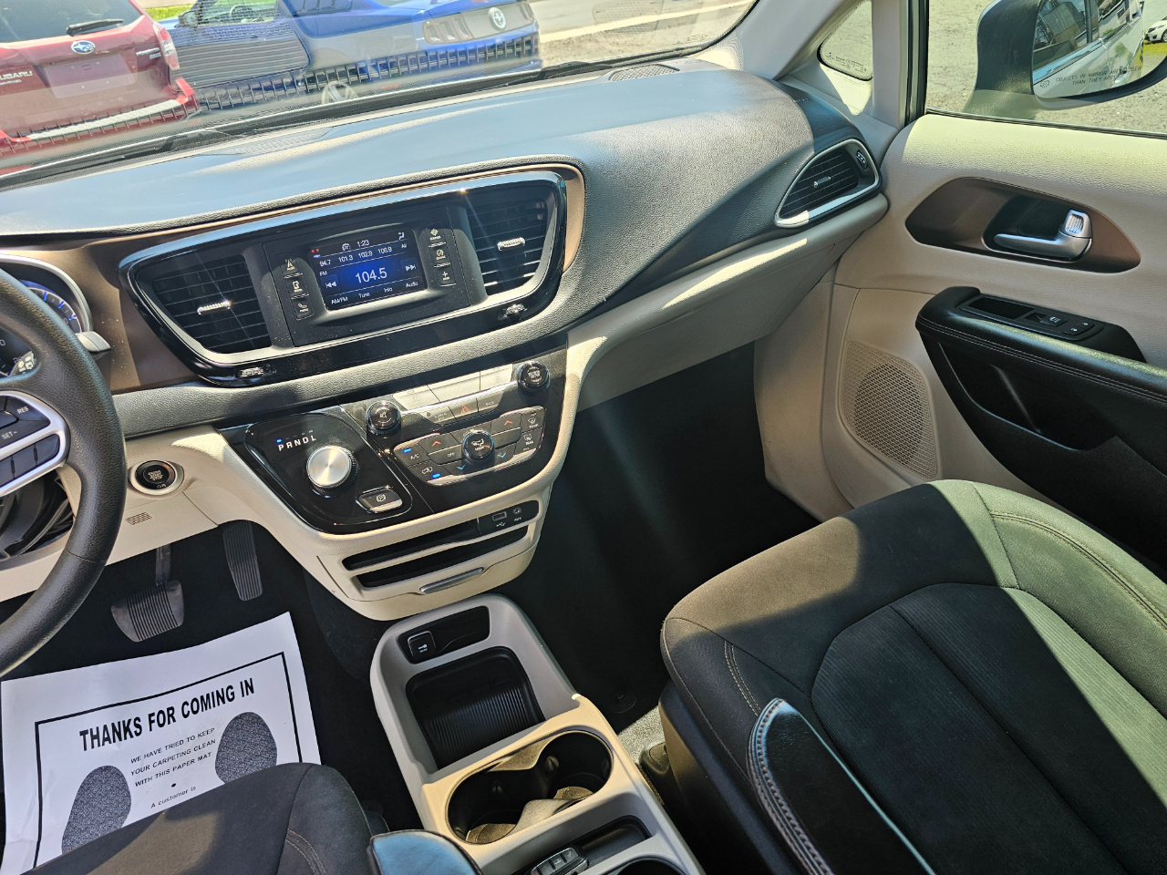 Chrysler Pacifica LX 2017 Chrysler Pacifica LX 2017