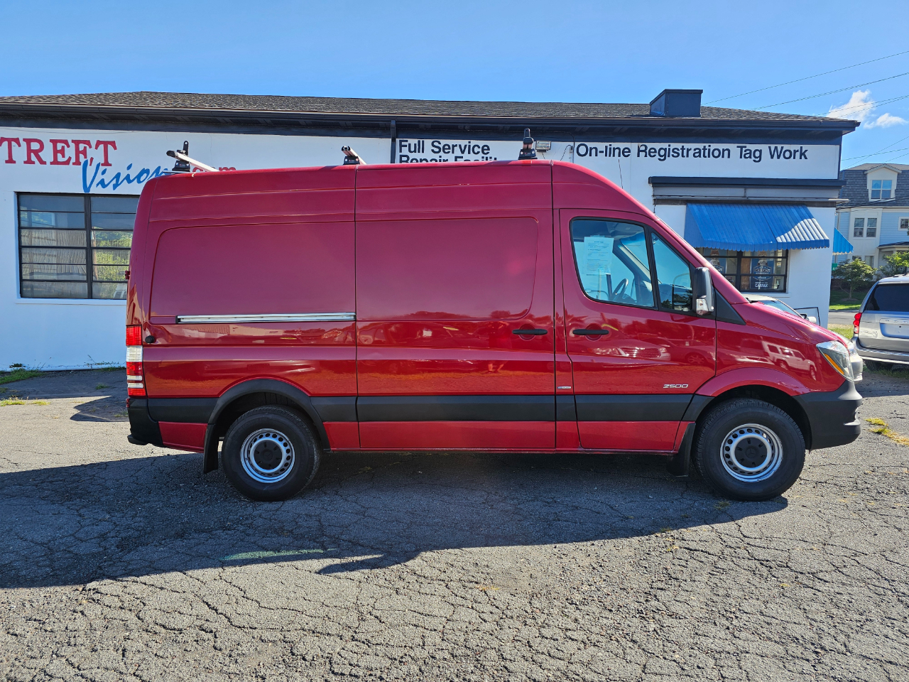 Mercedes-Benz Sprinter 2500 High Roof 144-in. WB 2015 Mercedes-Benz Sprinter 2500 High Roof 144-in. WB 2015