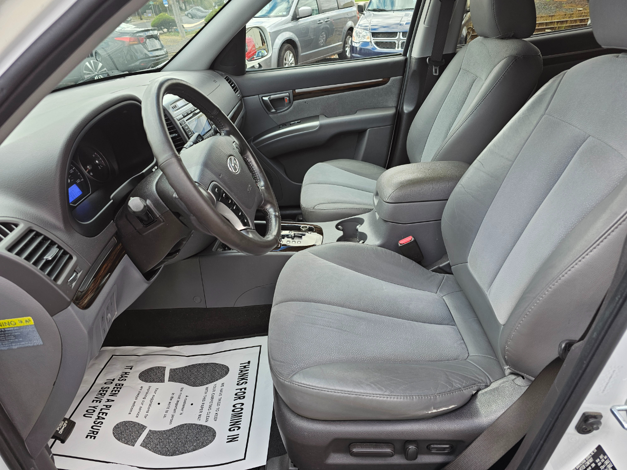 Hyundai Santa Fe SE 3.5 4WD 2011 Hyundai Santa Fe SE 3.5 4WD 2011