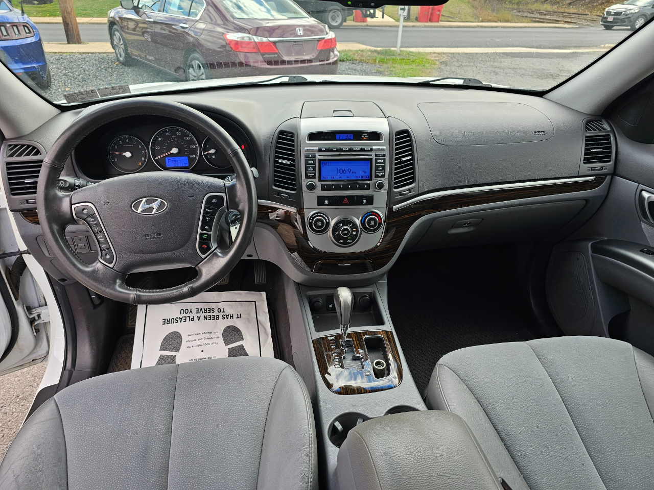 Hyundai Santa Fe SE 3.5 4WD 2011 Hyundai Santa Fe SE 3.5 4WD 2011