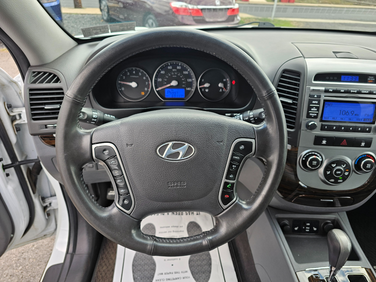 Hyundai Santa Fe SE 3.5 4WD 2011 Hyundai Santa Fe SE 3.5 4WD 2011