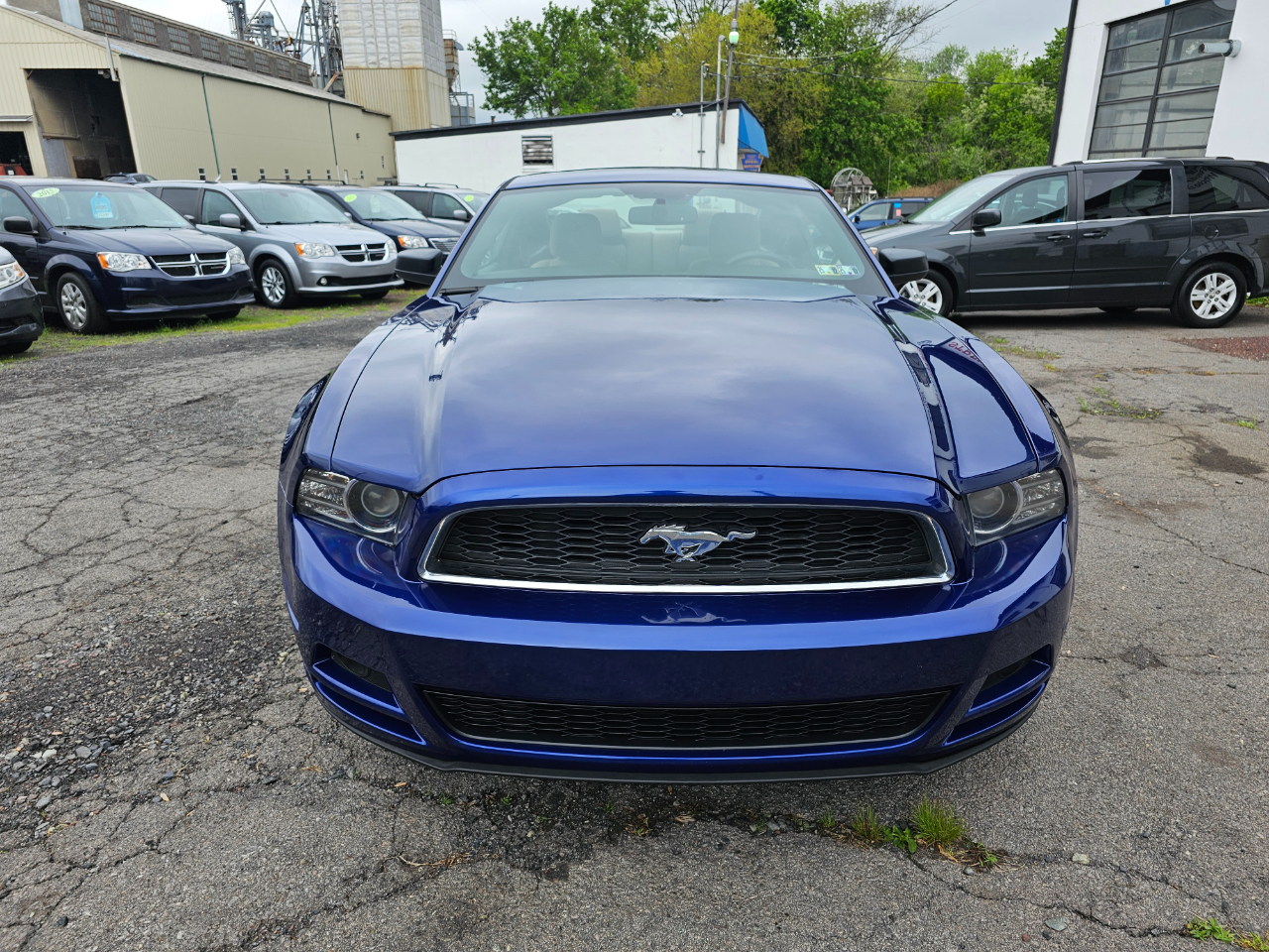 Ford Mustang V6 Coupe 2013 Ford Mustang V6 Coupe 2013