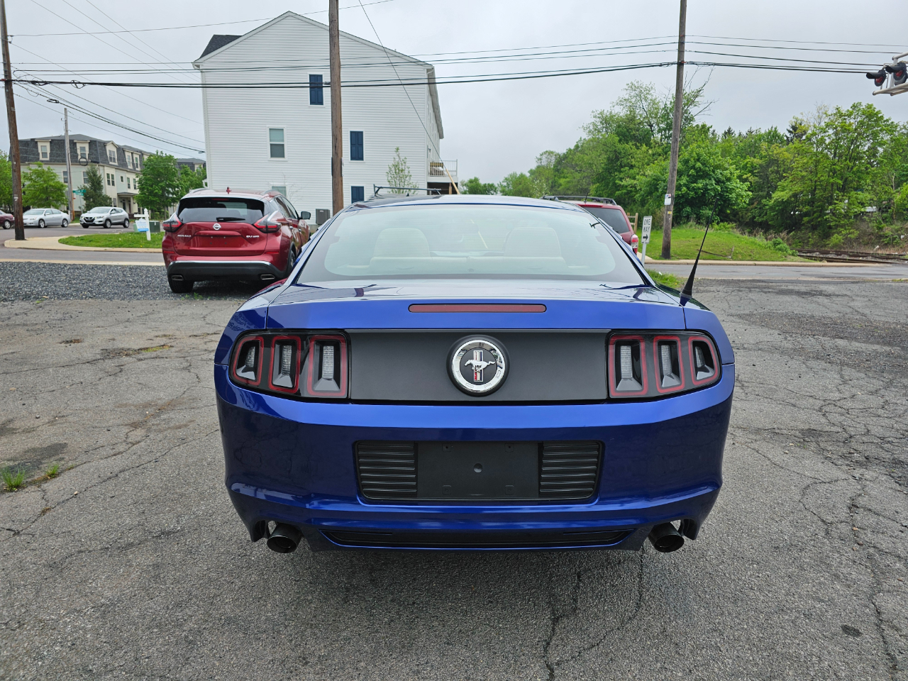 Ford Mustang V6 Coupe 2013 Ford Mustang V6 Coupe 2013