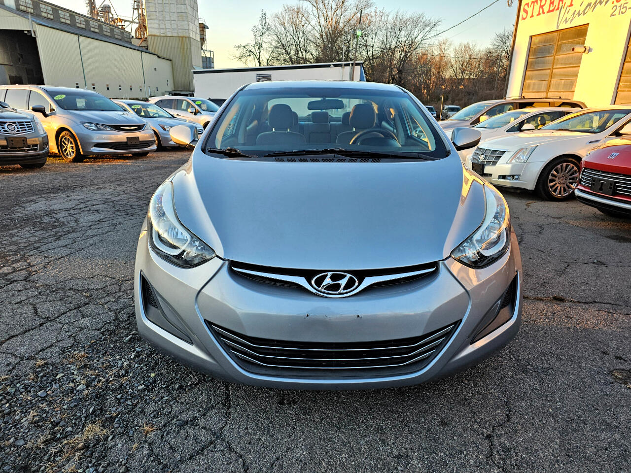 Hyundai Elantra SE 6AT 2016