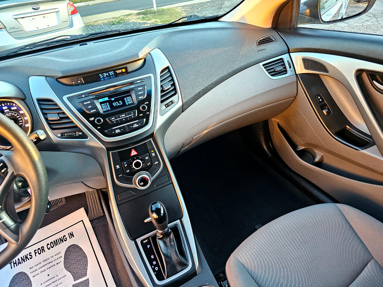 Hyundai Elantra SE 6AT 2016