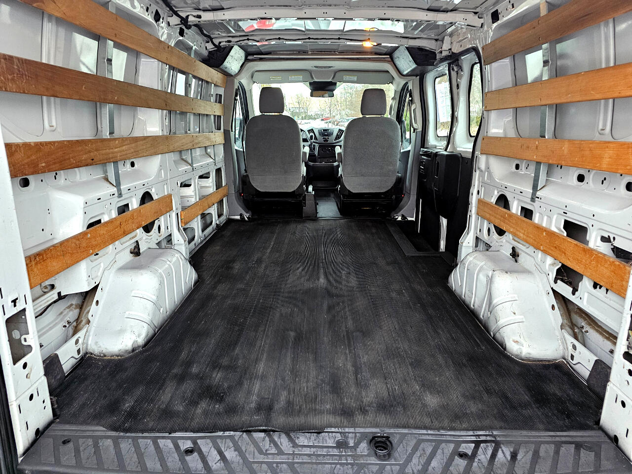 Ford Transit 250 Van Low Roof 60/40 Pass.130-in. WB 2016