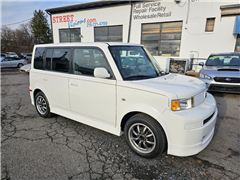 2005 Scion xB 