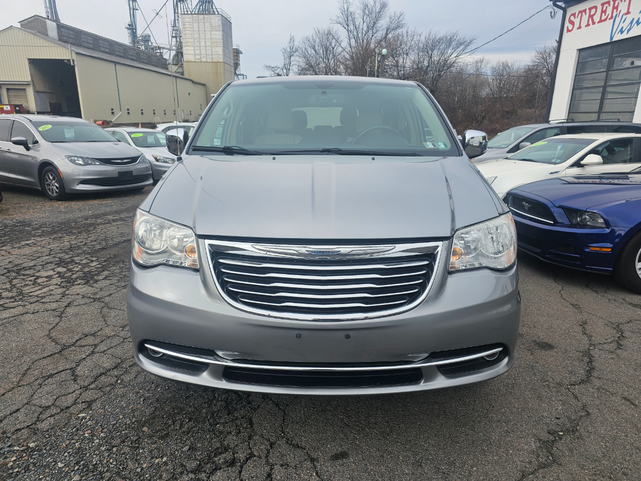 Chrysler Town & Country Touring-L 2014