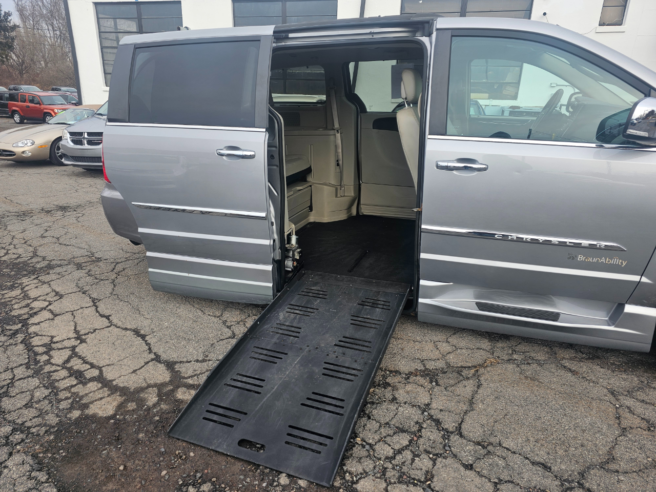 Chrysler Town & Country Touring-L 2014