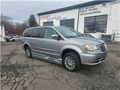 2014 Chrysler Town & Country 