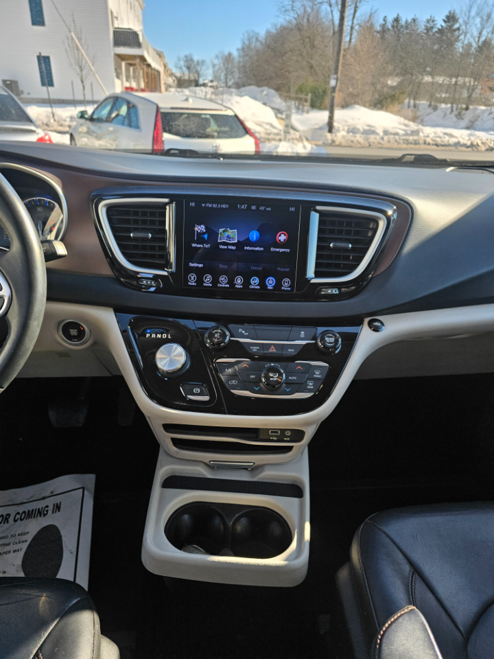 Chrysler Pacifica Touring-L 2017