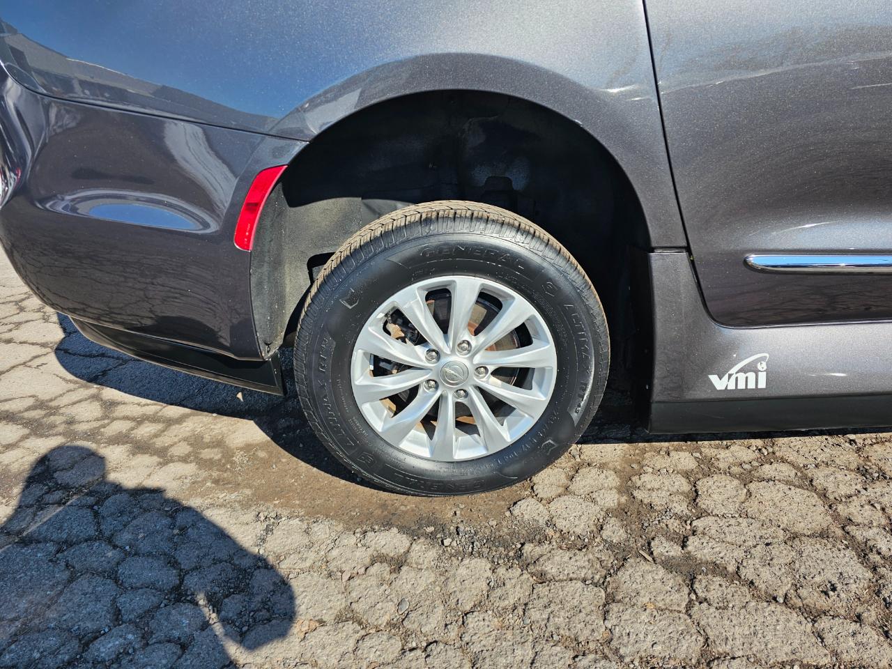 Chrysler Pacifica Touring-L 2017