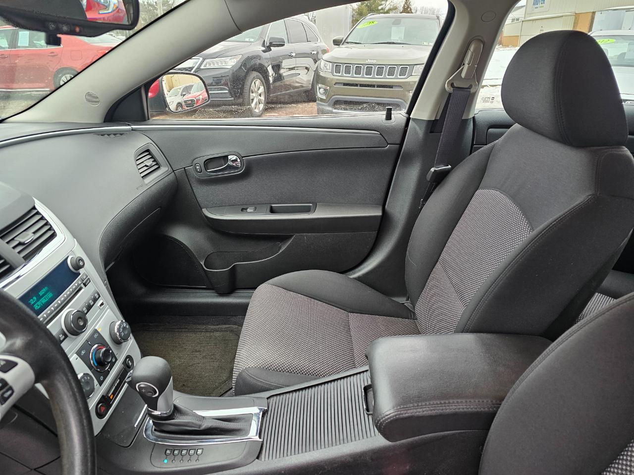 Chevrolet Malibu 1LT 2012