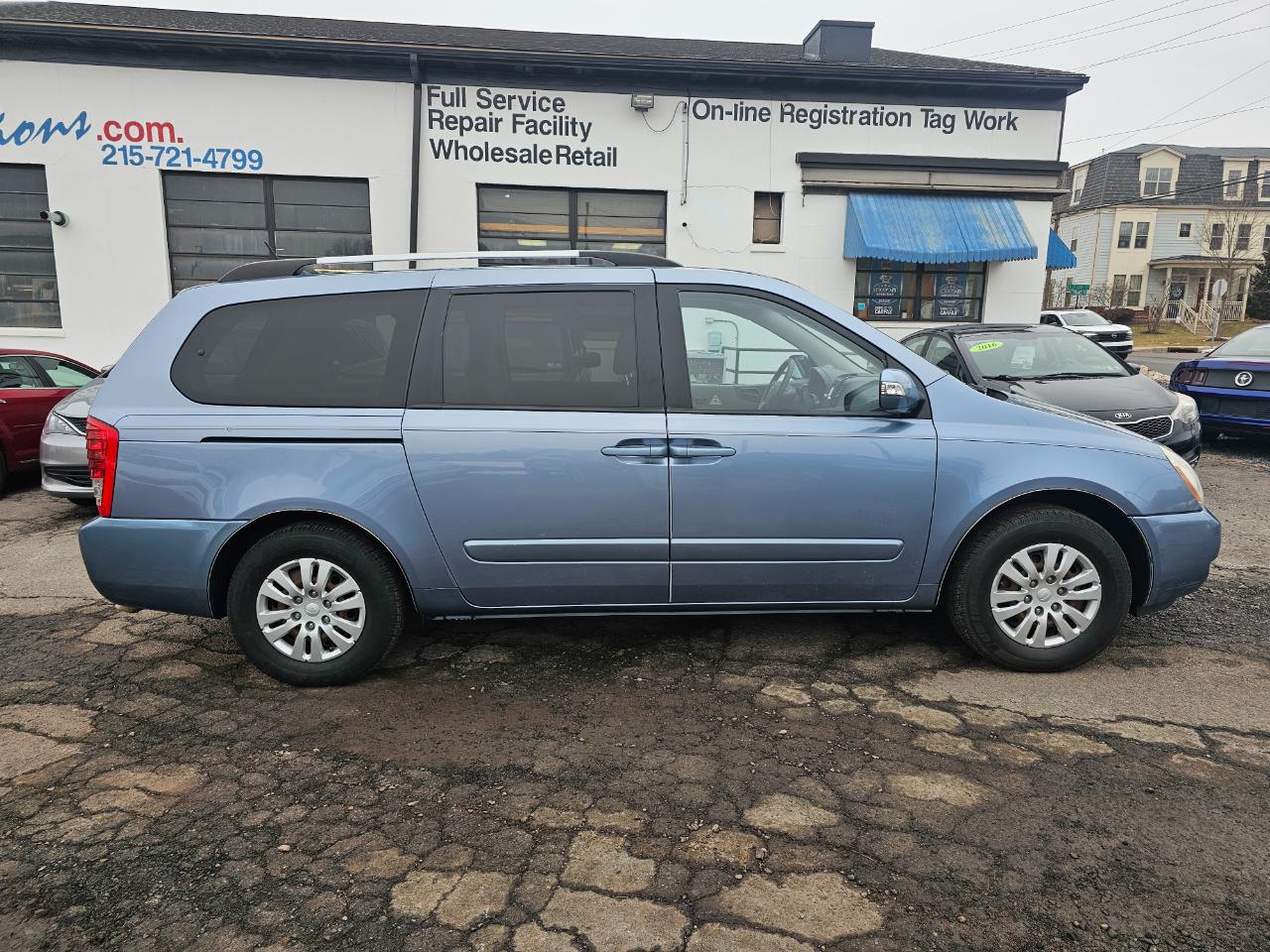 Kia Sedona LX LWB 2012