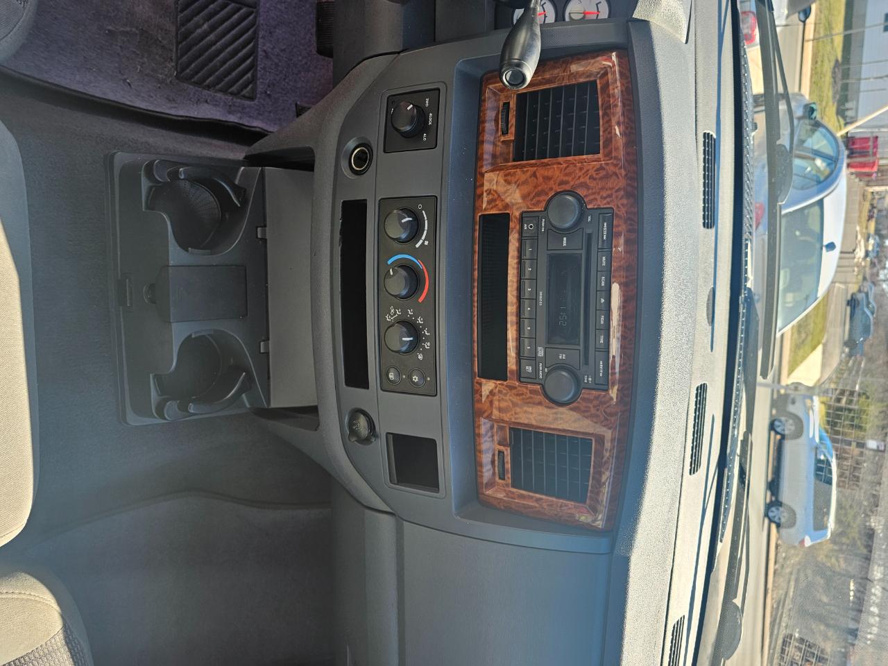 Dodge Ram 1500 SLT Quad Cab 4WD 2006