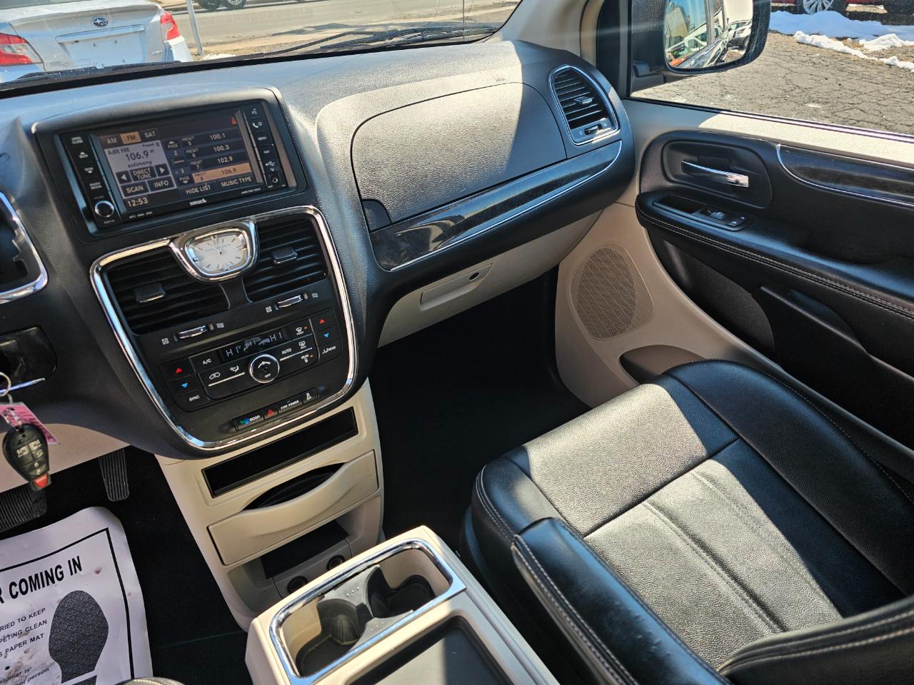 Chrysler Town & Country Touring 2015