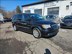 2015 Chrysler Town & Country 