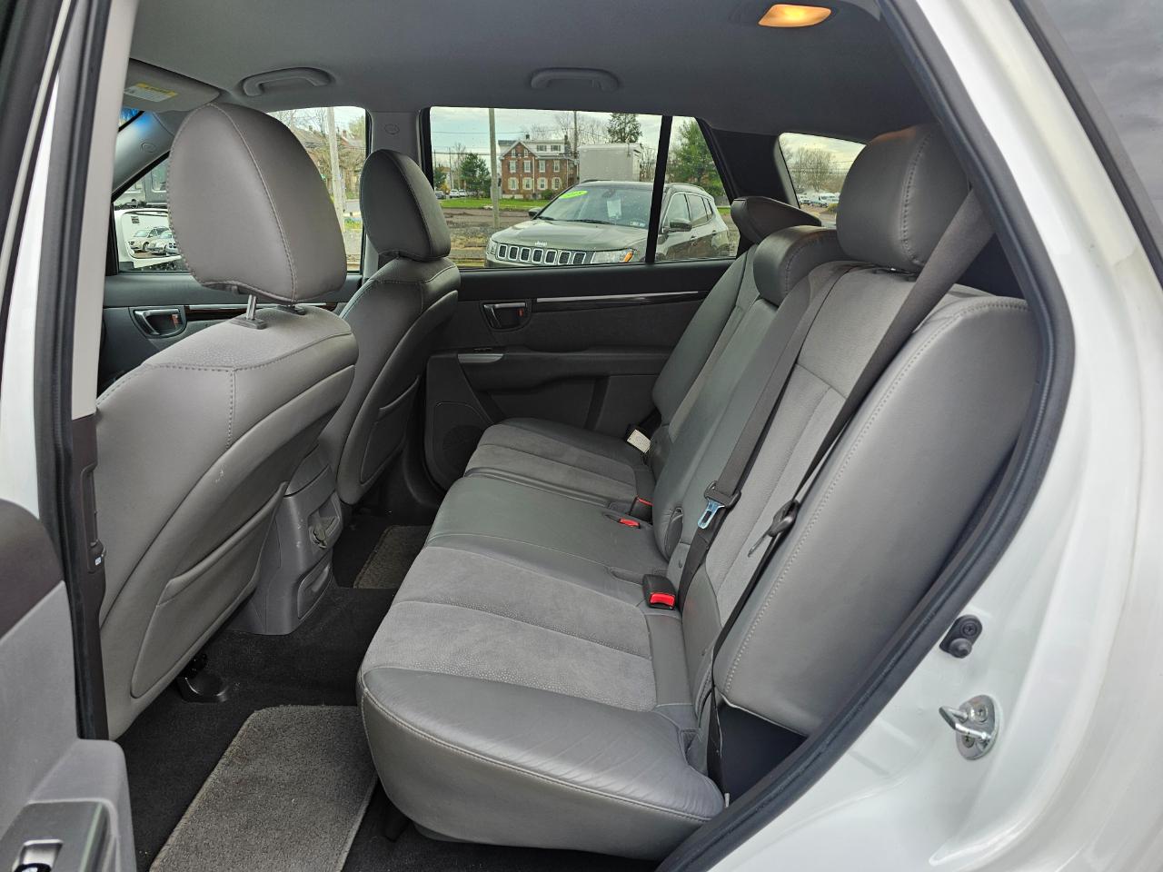 Hyundai Santa Fe SE 3.5 4WD 2011