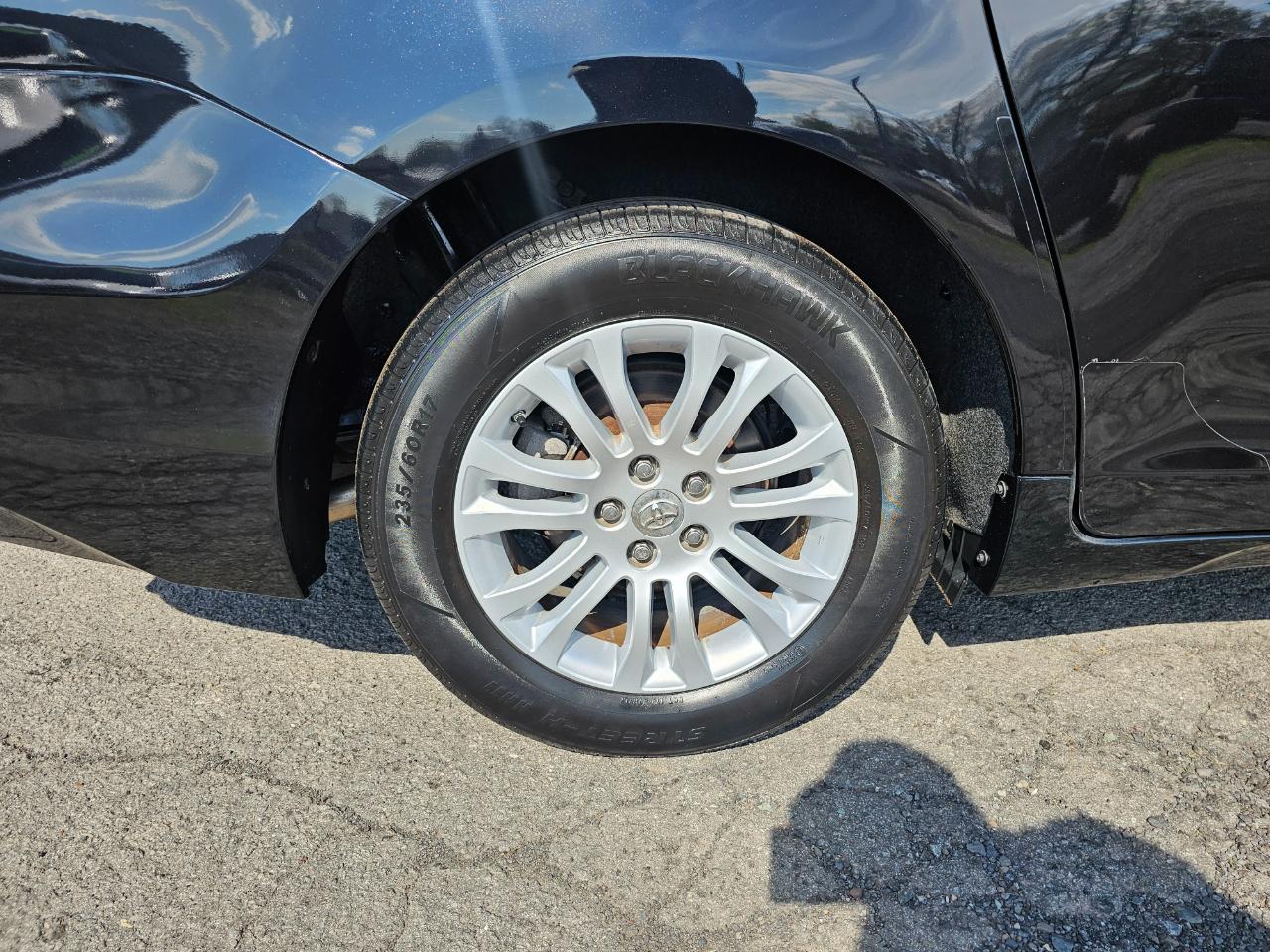 Toyota Sienna XLE FWD 8-Passenger V6 2016