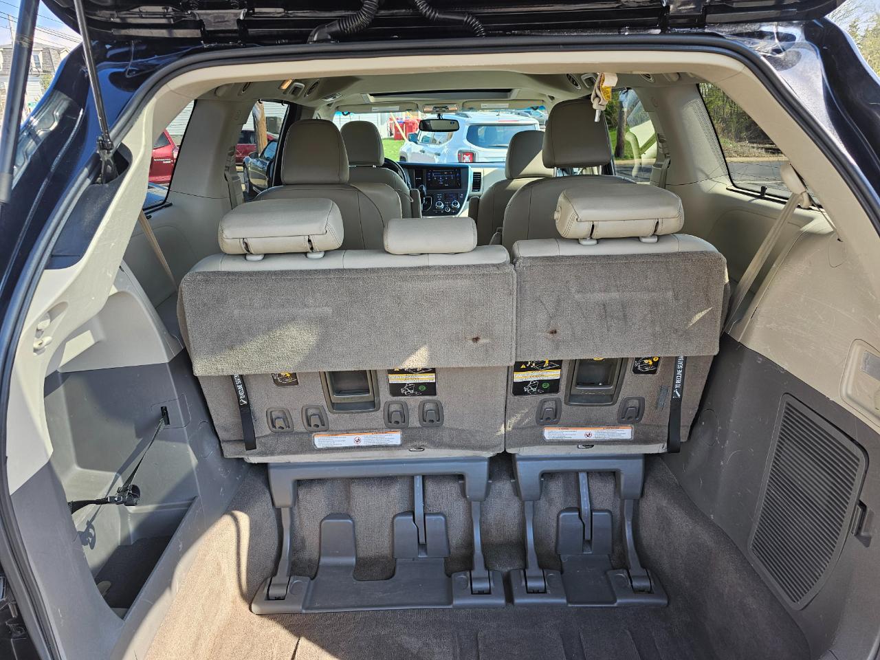 Toyota Sienna XLE FWD 8-Passenger V6 2016