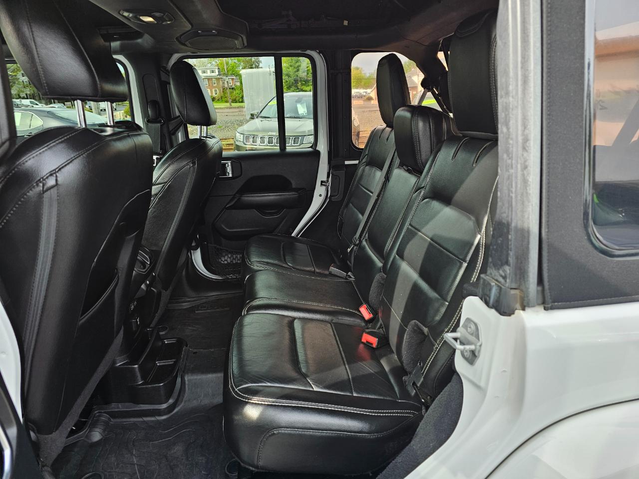 Jeep Wrangler Unlimited Sahara 2018