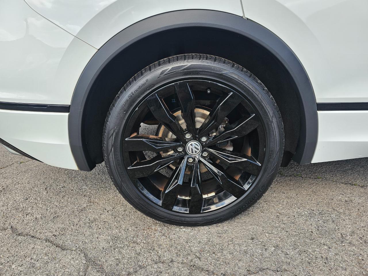 Volkswagen Tiguan  2021