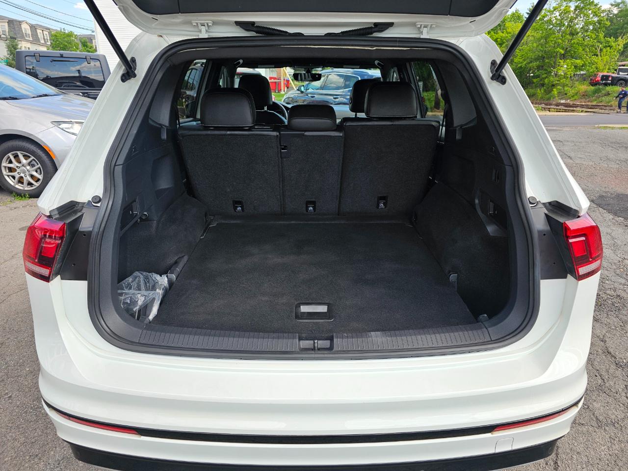 Volkswagen Tiguan  2021