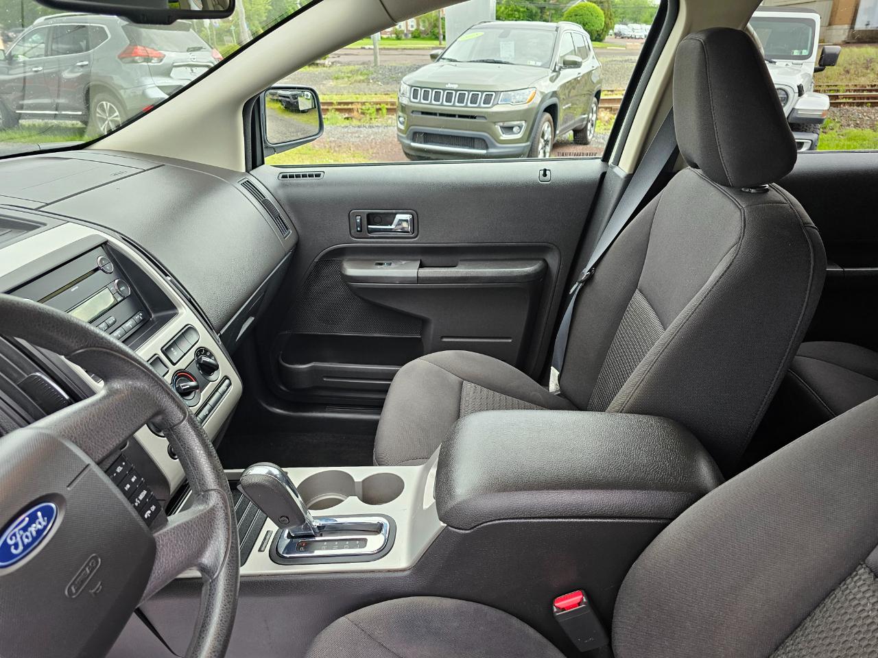 Ford Edge SE FWD 2010