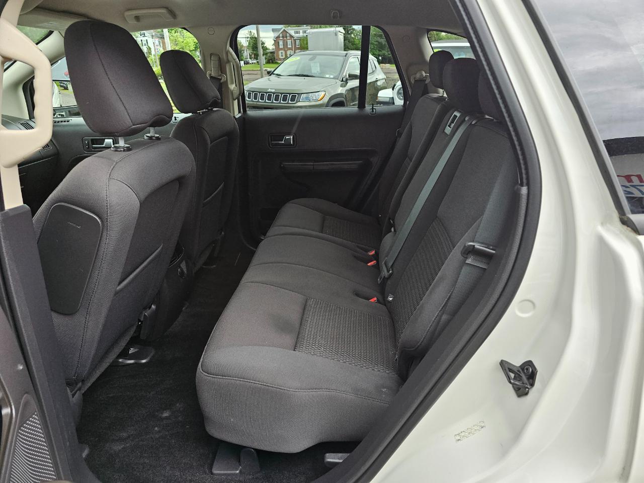 Ford Edge SE FWD 2010
