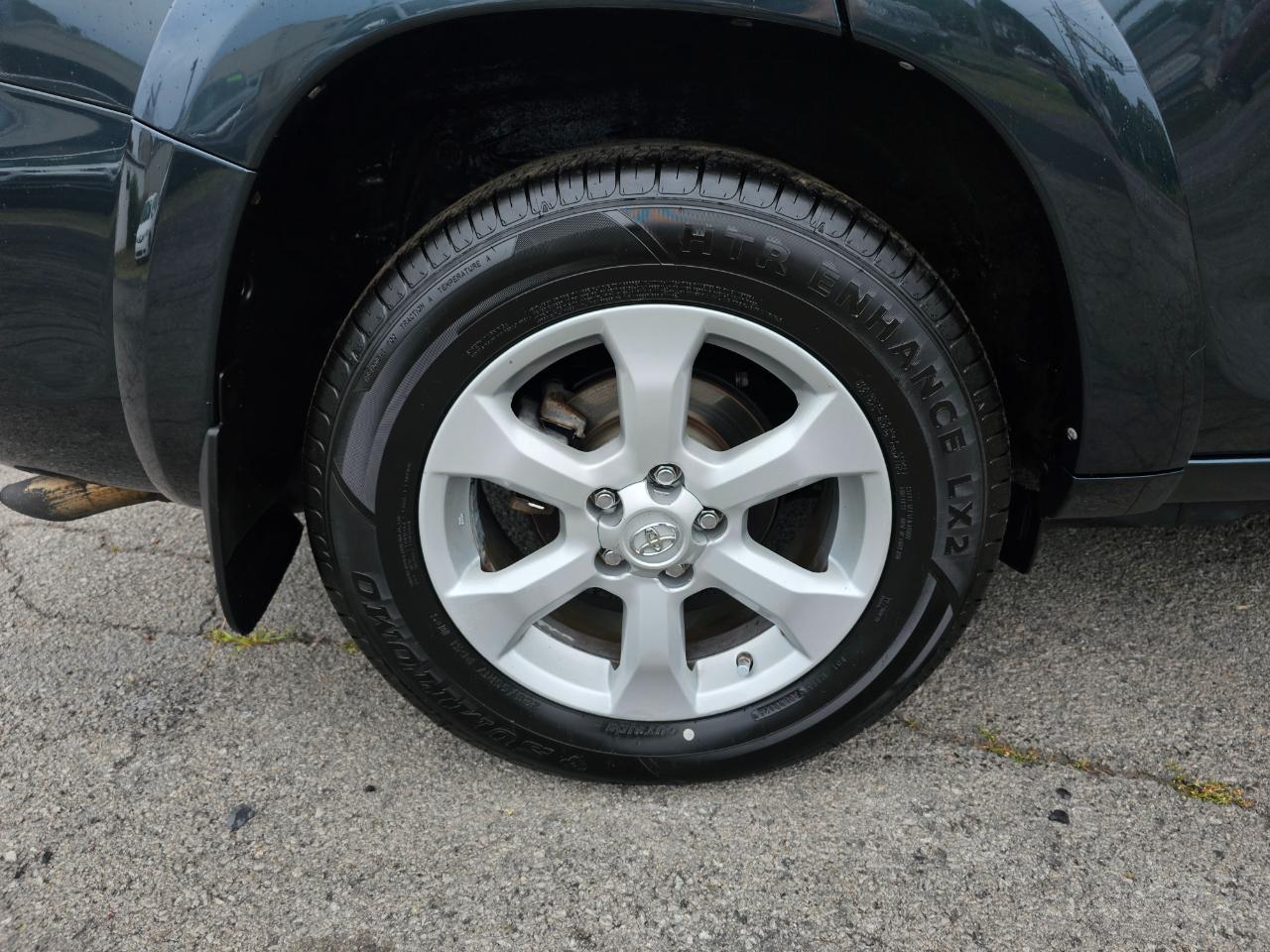 Toyota RAV4 Limited V6 4WD 2011