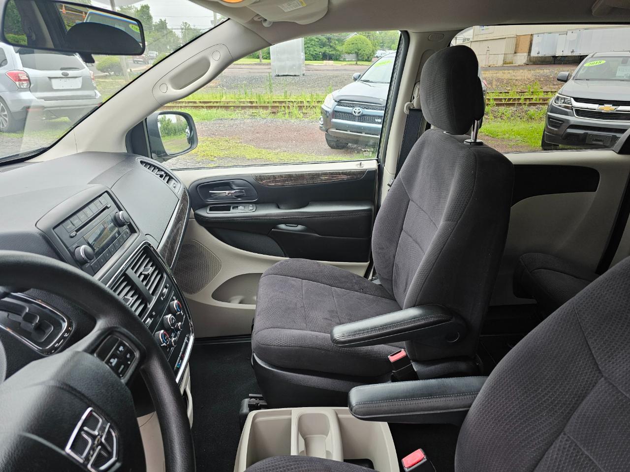 Dodge Grand Caravan Express 2011