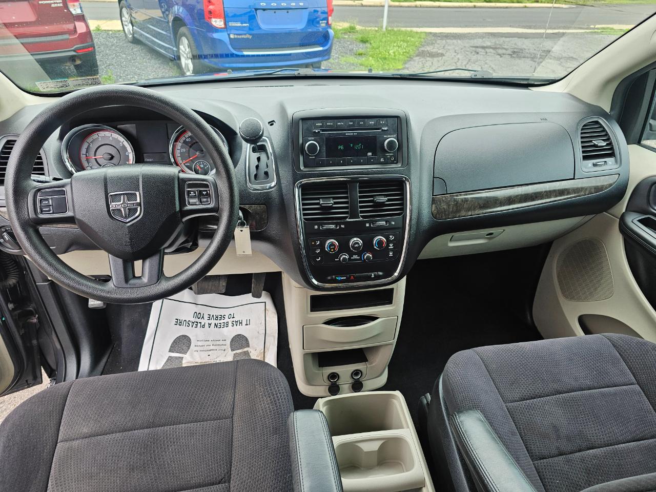 Dodge Grand Caravan Express 2011