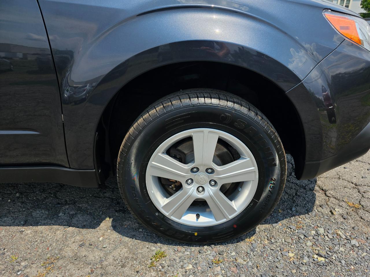Subaru Forester 2.5X 2012