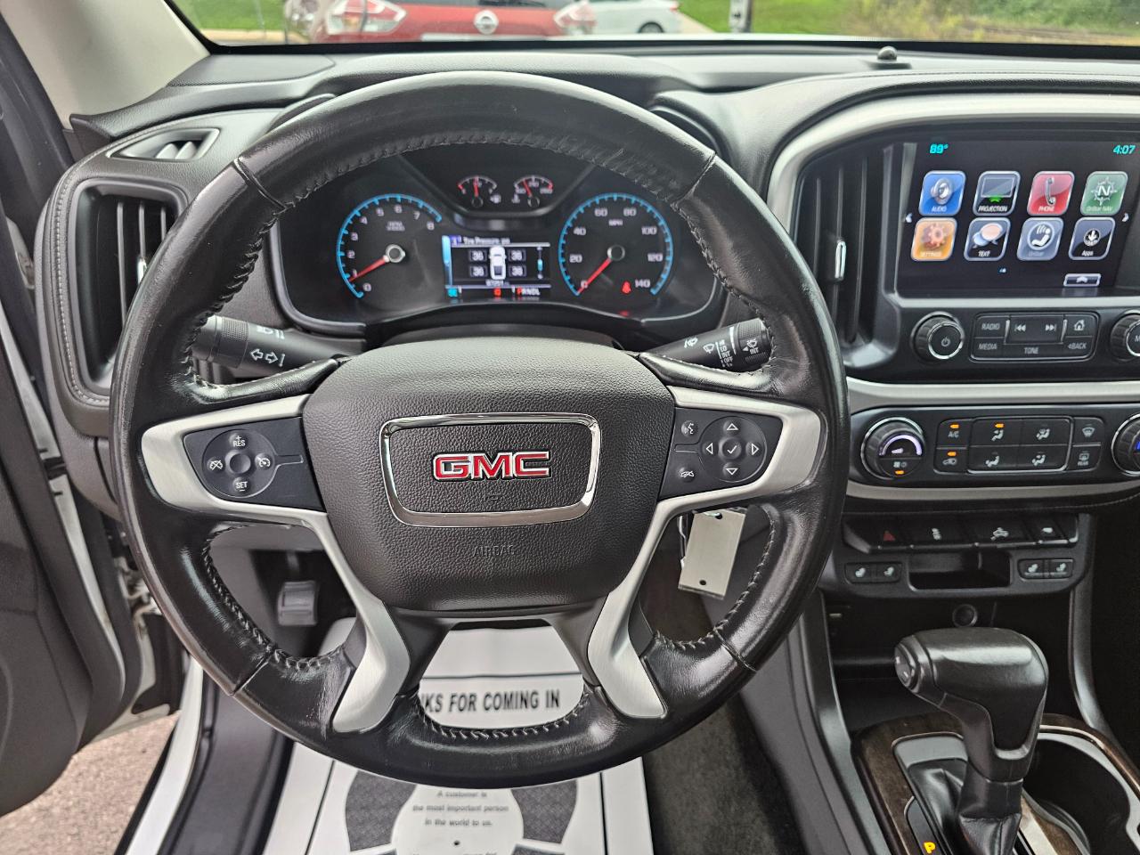 GMC Canyon SLT Crew Cab 4WD Short Box 2017
