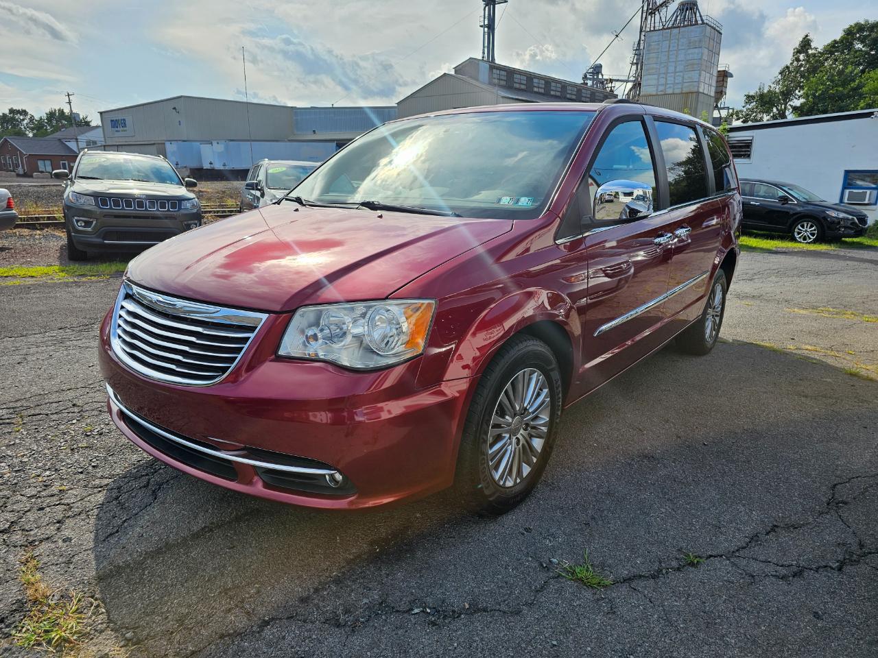 Chrysler Town & Country Touring-L 2014