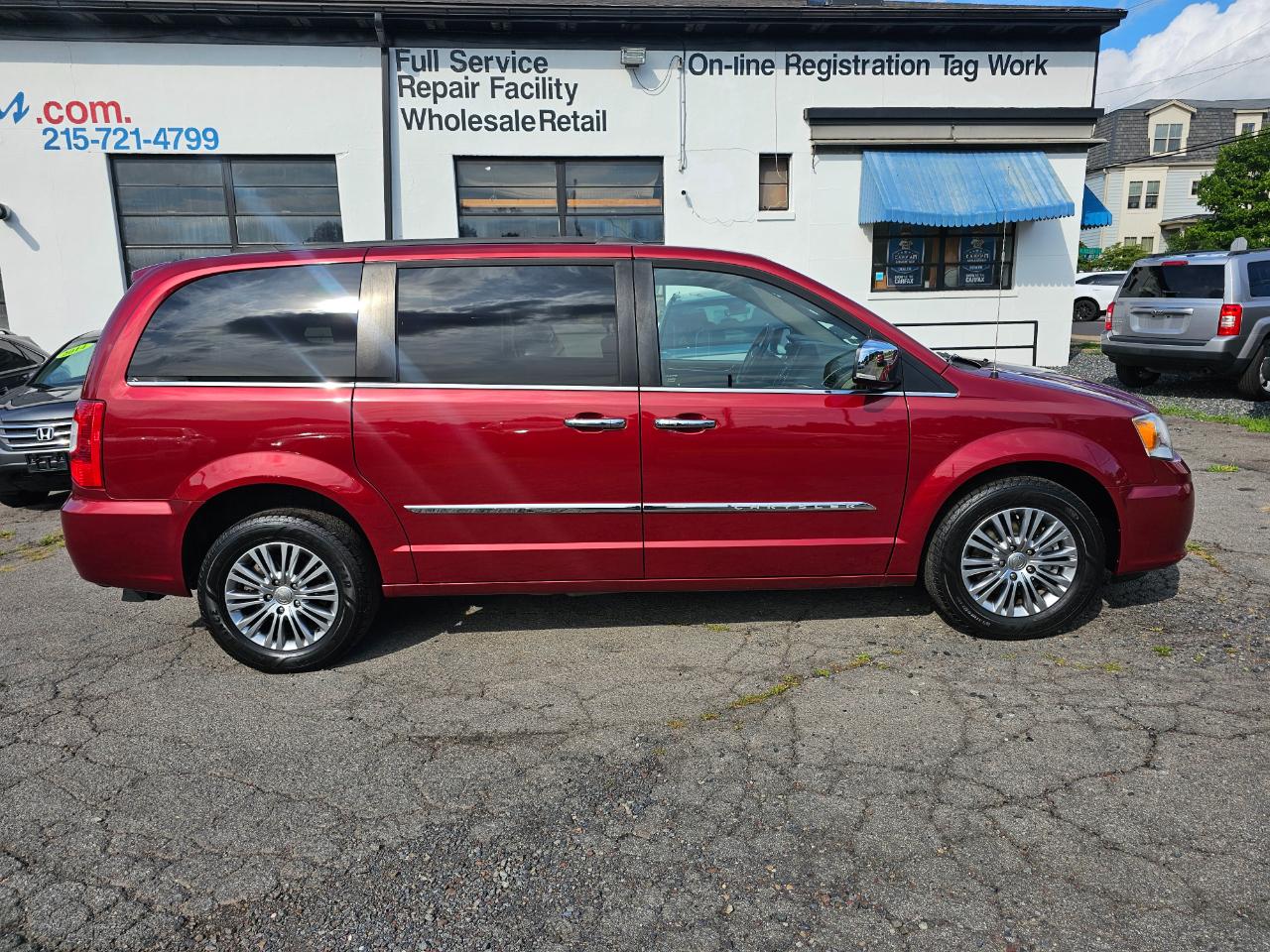 Chrysler Town & Country Touring-L 2014