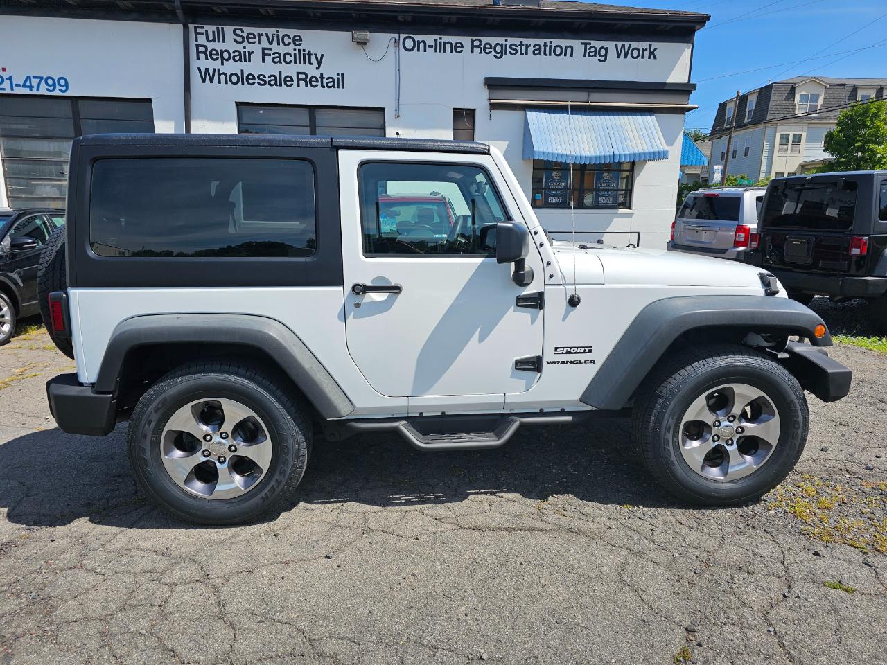 Jeep Wrangler Sport 4WD 2017