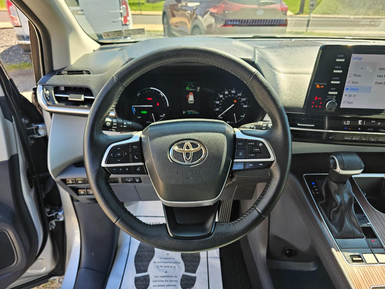 Toyota Sienna XLE 7-Passenger 2023