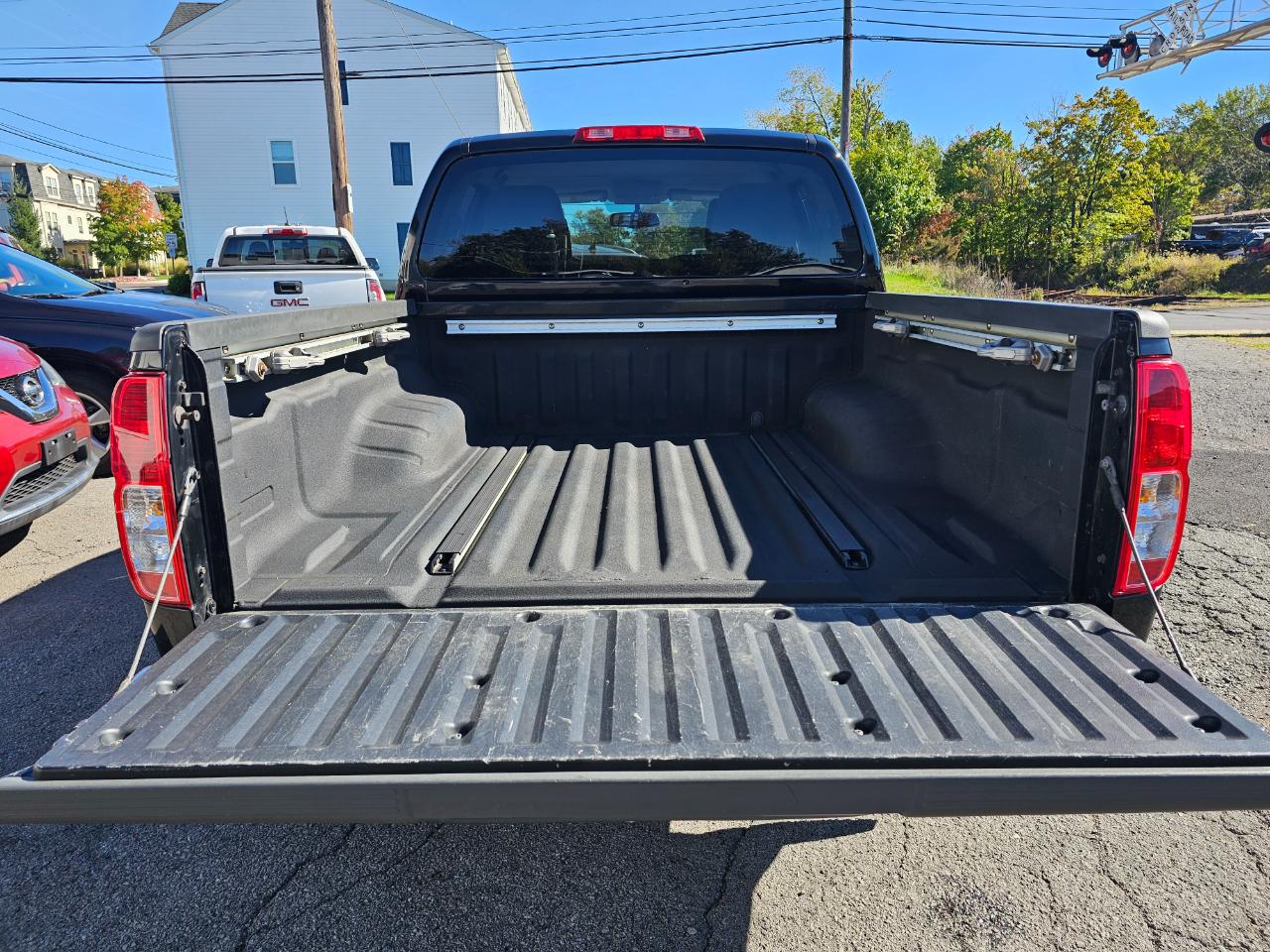 Nissan Frontier SL Crew Cab 4WD 2012