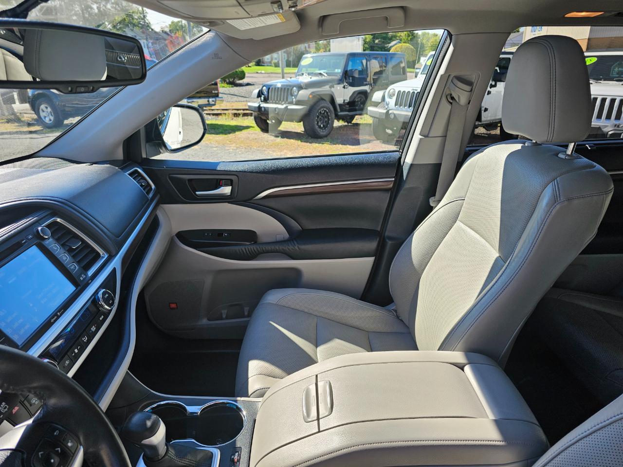 Toyota Highlander Limited AWD V6 2014