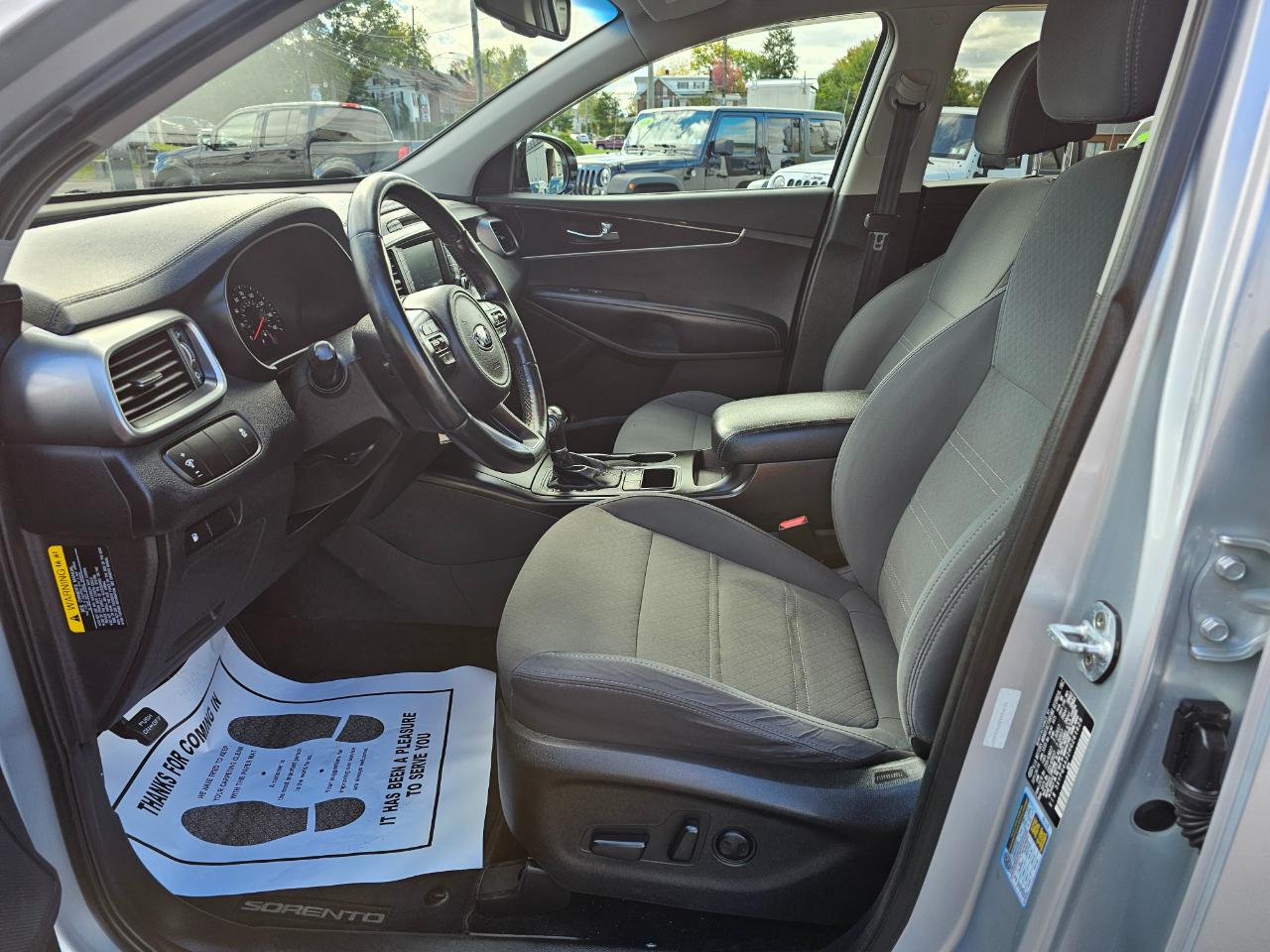 Kia Sorento L 2WD 2017