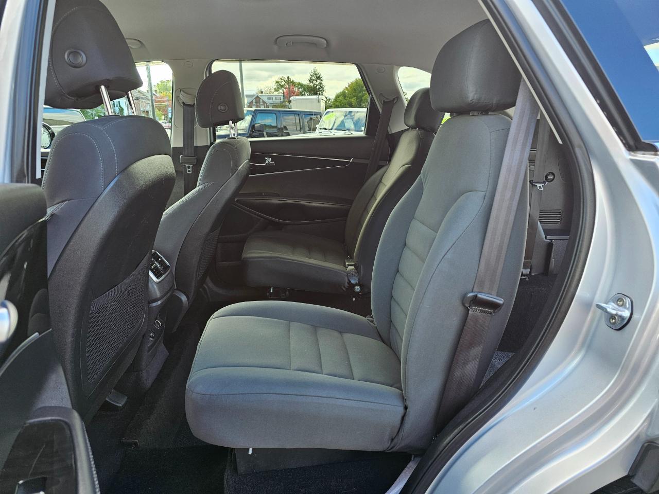Kia Sorento L 2WD 2017