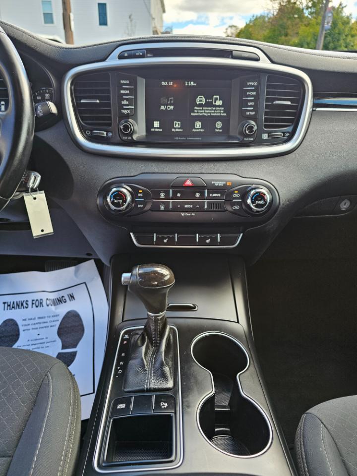 Kia Sorento L 2WD 2017