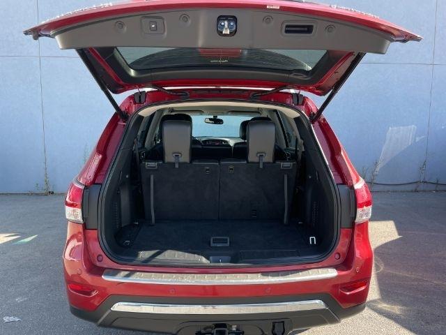 Nissan Pathfinder  2014