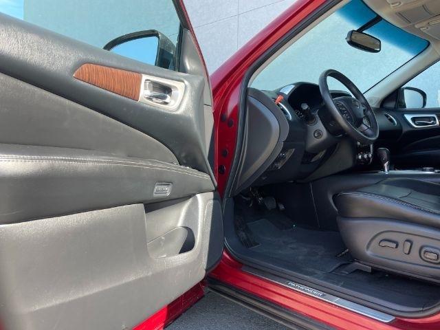 Nissan Pathfinder  2014